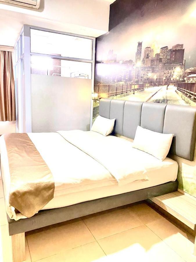 Os Hotel Tanjung Uncang Sagulung エクステリア 写真